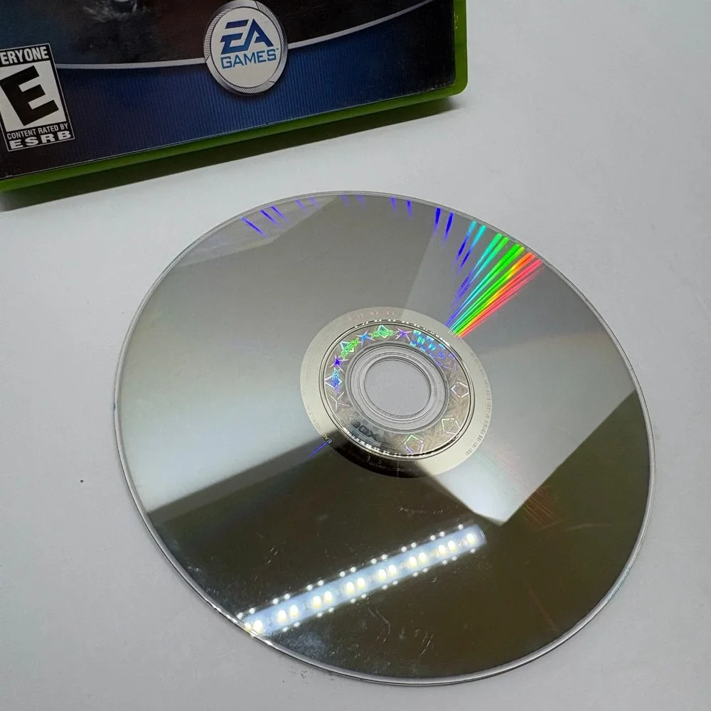 Need for Speed Hot Pursuit 2 Xbox Video Game Black Case EA Games